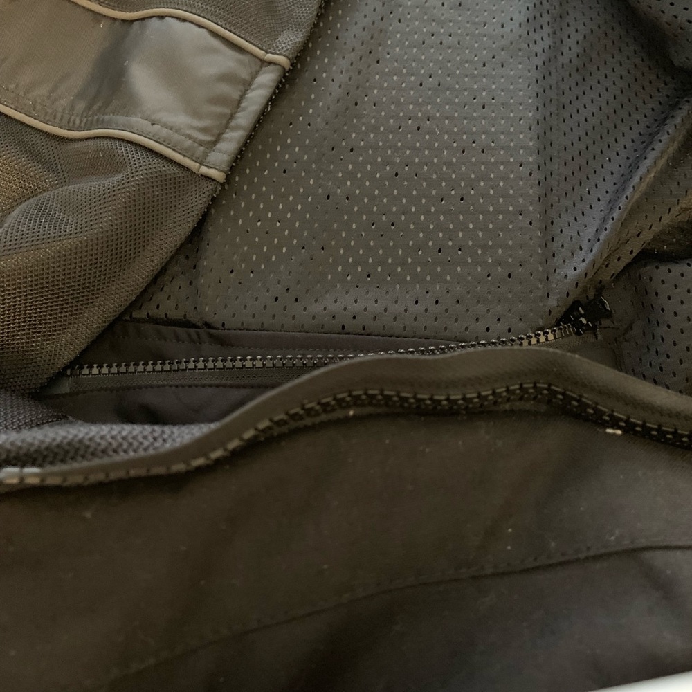 Zip in Riding Pants. - Picture 3 of 4